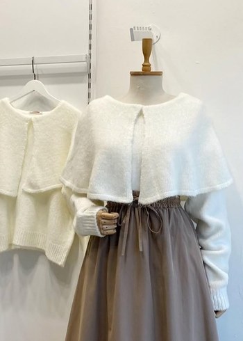 Beyaz Pelerin Örgü Kazak - Görsel 2