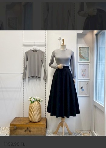 Siyah Piliseli Uzun Kadın Etek - Görsel 2