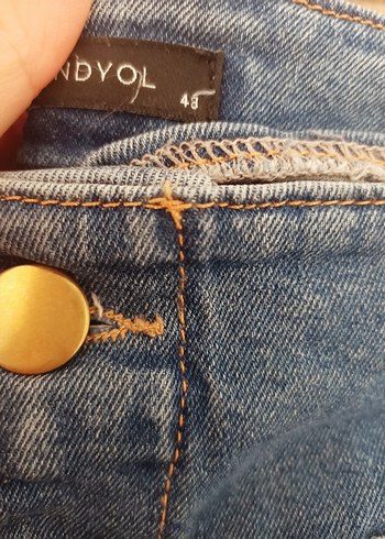 48 Beden Düğmeli Bohem Mavi Midi Kot Pantolon