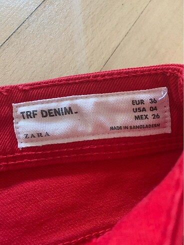 Zara Zara dar kırmızı pantolon