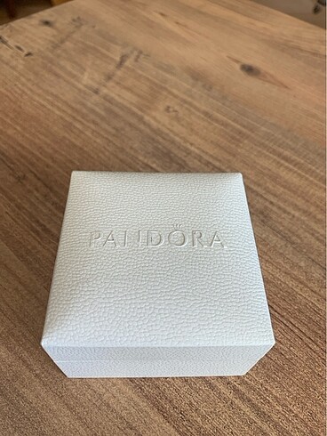 Pandora kutu