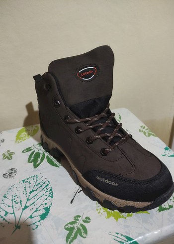 Kahverengi Bağcıklı Erkek Outdoor Bot