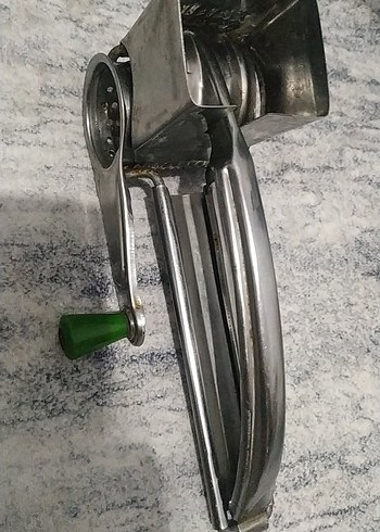 El Tipi Metal Sebze Doğrayıcı