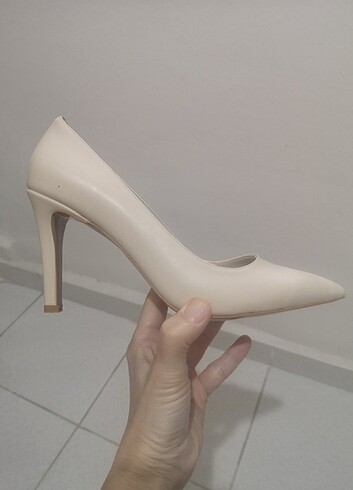 Stiletto ayakkabı - Görsel 2