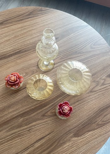 Beden Bej Şeffaf Cam Mumluk ve Gül kapaklı aksesuar