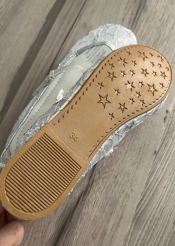 LC Waikiki Gri Nakışlı Dantel Kız Babet Ayakkabı