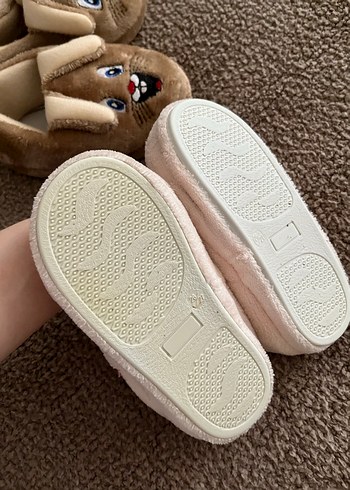 Kız Çocuk Kahverengi Nakışlı Sıcak Ev Terliği - Görsel 5