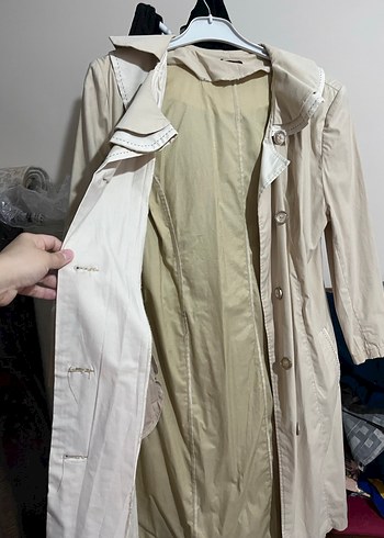 Düğmeli Uzun Bej Kadın Trençkot - Görsel 4