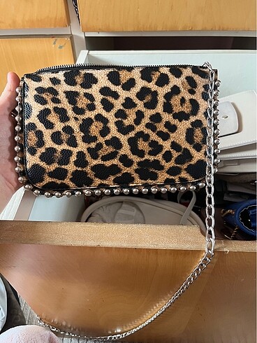 Zara Leoparlı çanta