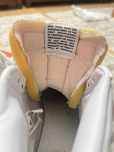 42 Beden beyaz Renk Nike blazer mid