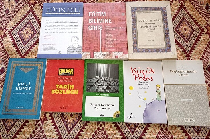 Çeşitli kitaplar