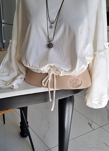  Orjinal marka kisa crop bluz - Görsel 3