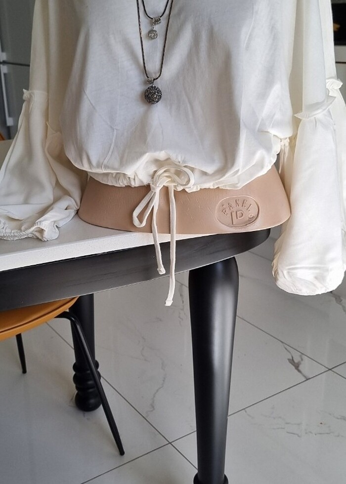  Orjinal marka kisa crop bluz - Görsel 4