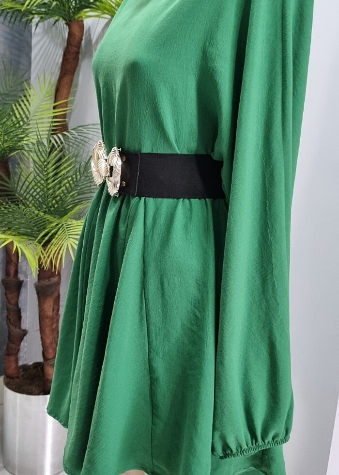 Çok şık parçalı kloş kısa elbise - Görsel 4