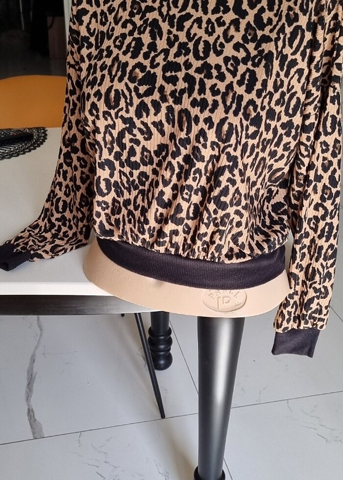Leopar kısa bluz  - Görsel 2
