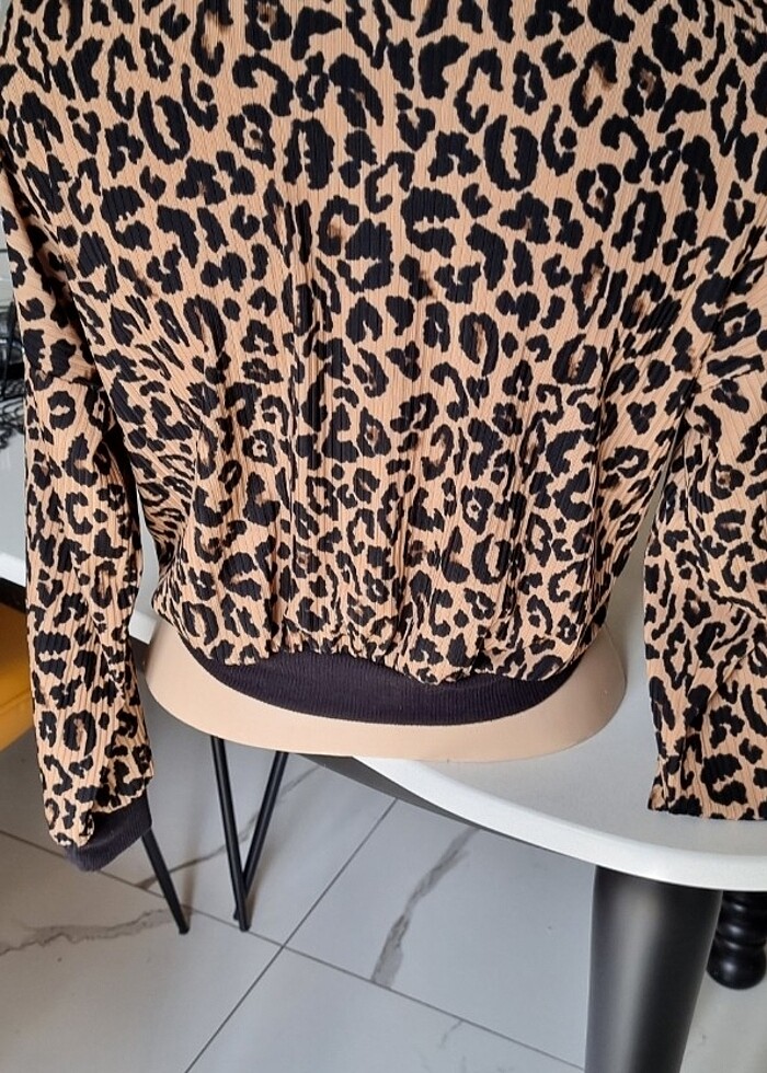 Leopar kısa bluz  - Görsel 4
