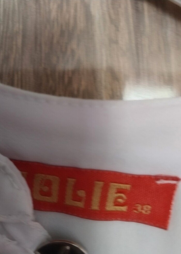 Beyaz gömlek  - Görsel 2