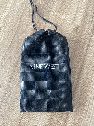 Beden Nine west