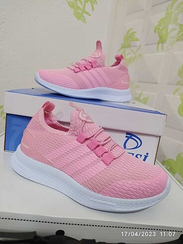 33 Beden pembe Renk YENİ SEZON TRİKO KIZ ÇOCUK SPOR AYAKKABI
