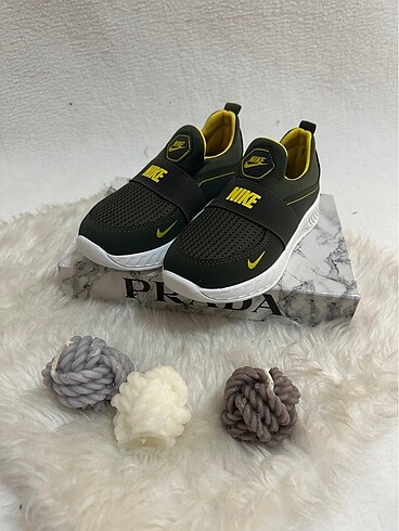 YENİ SEZON ÇOCUK SPOR AYAKKABI