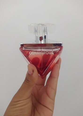 Farmasi Glamorous parfüm
