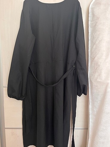 48 Beden Siyah midi elbise