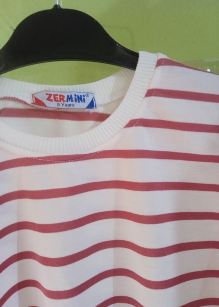 ÇİZGİLİ KAZAK ÇOCUK. - Görsel 2