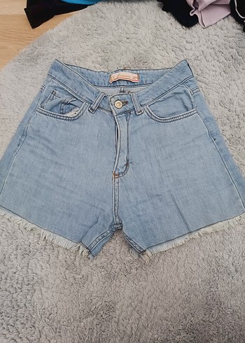 29 Beden Gri Mini Denim Şort Rahat Kesim