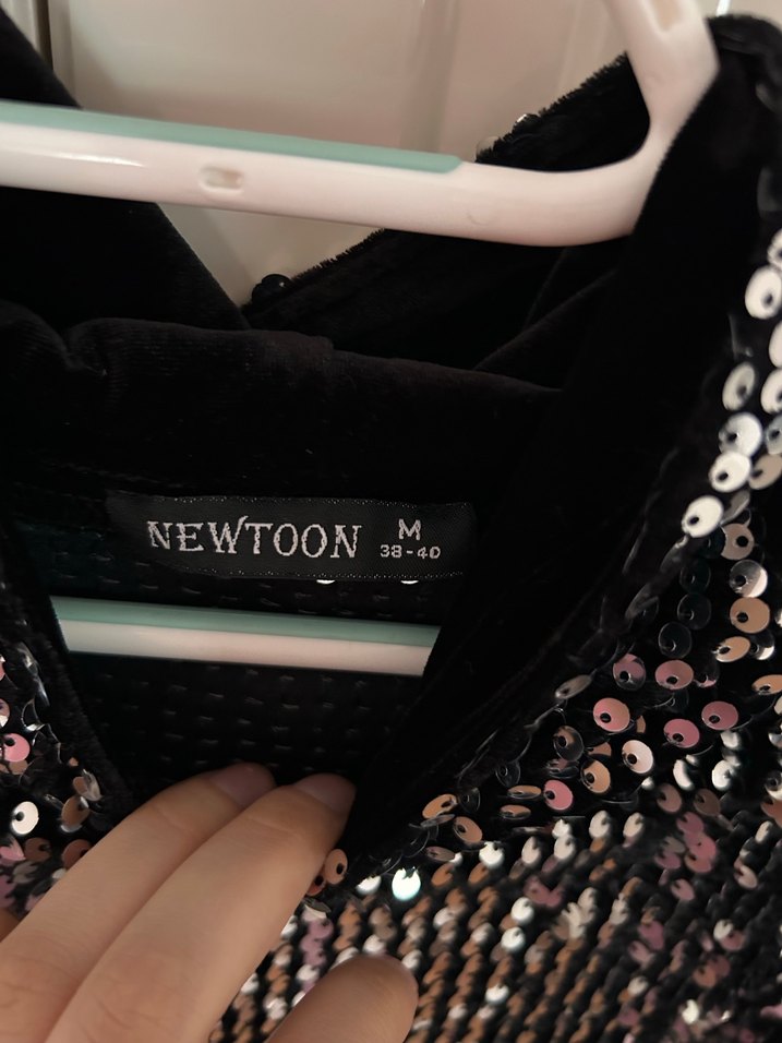 Siyah Pul Payetli Kapüşonlu Kadın Sweatshirt - Görsel 4