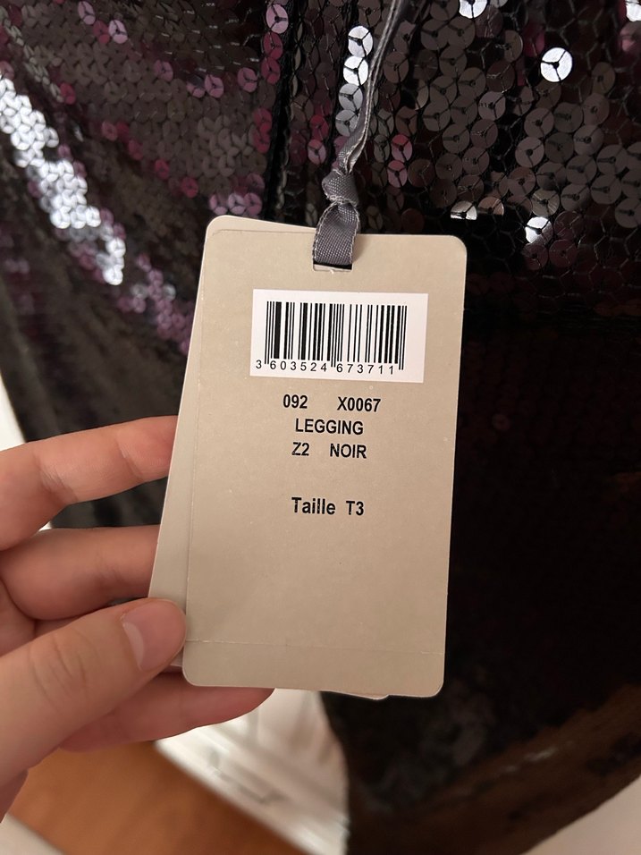 Kadın Siyah Payetli Dar Kesim Pantolon - Görsel 4