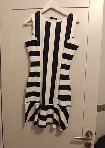 Trendyol & Milla Çizgili Midi Strappy Elbise