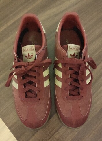 Adidas dragon