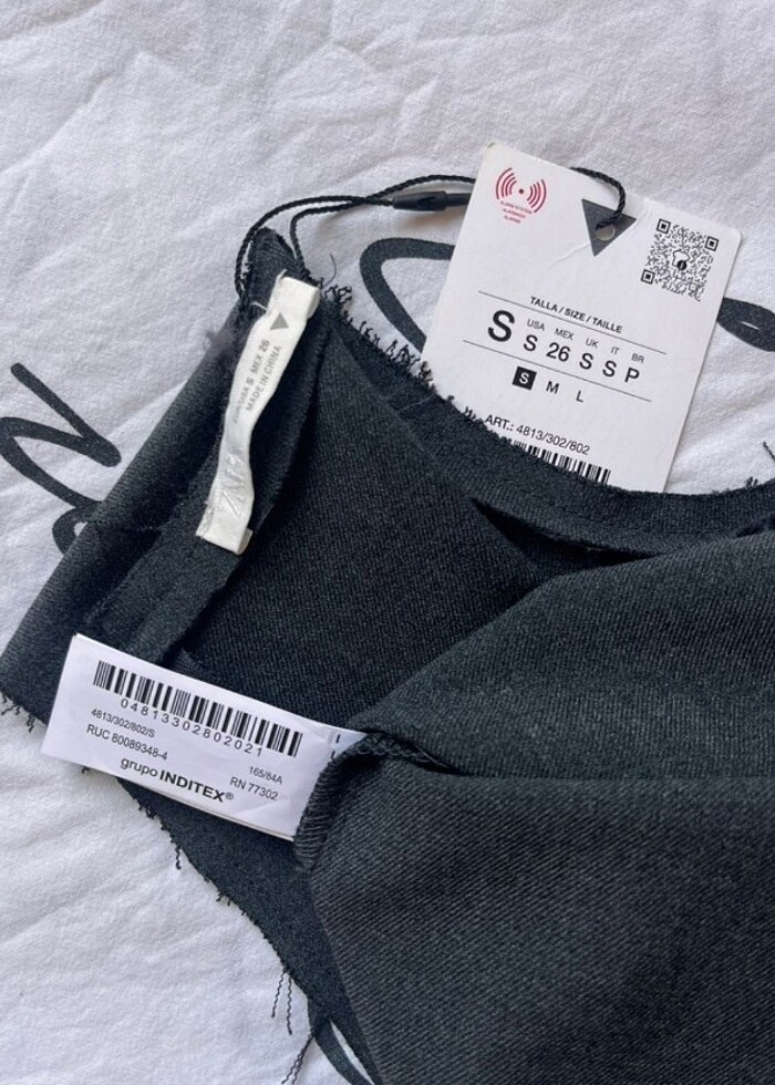 Zara etiketli miki elbise  - Görsel 4