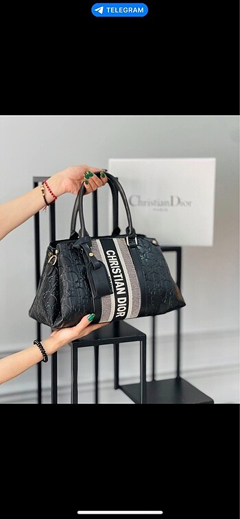 Christian dior bölmeli çanta