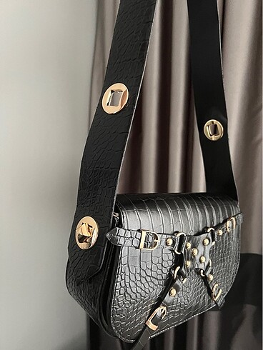 Zara Manc kol çantası
