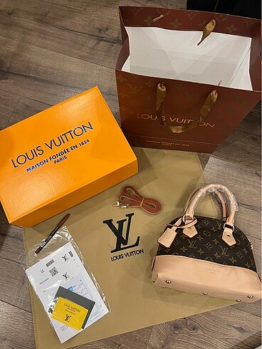 Louis Vuitton çanta