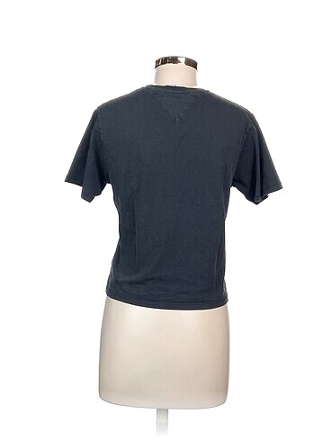 xs Beden Tommy Hilfiger T-shirt %70 İndirimli.