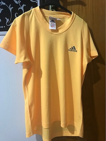 38 Beden Adidas tşort