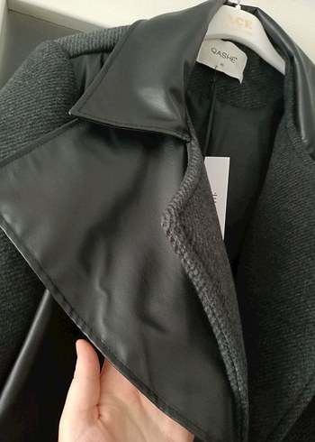 Deri Detaylı Antrasit Kaban - Görsel 3