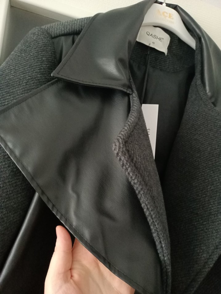 Deri Detaylı Antrasit Kaban - Görsel 3