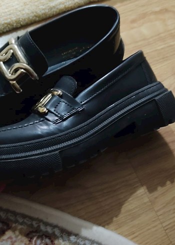 Siyah Gold Tokalı Kadın Loafer Ayakkabı - Görsel 2