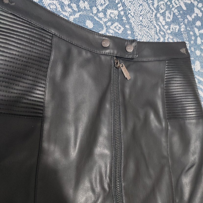 Siyah Deri Kemerli ekol etek - Görsel 2