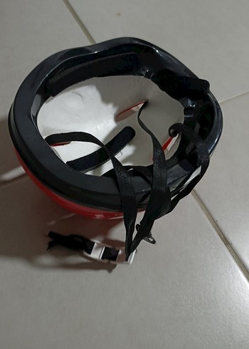 Kırmızı kask - Görsel 3