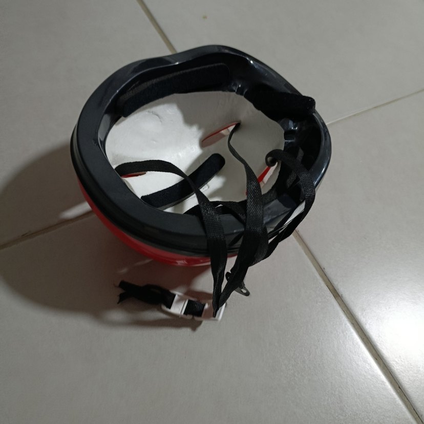 Kırmızı kask - Görsel 3