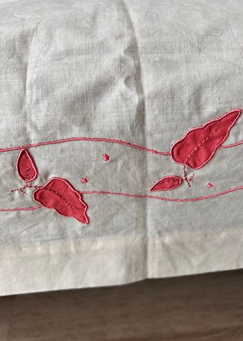 Beden Nakışlı Aplike elişi tek parça 205 x 70 cm temiz