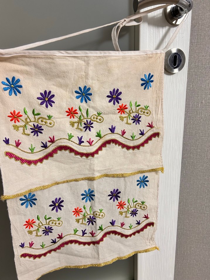 Bulgar geleneksel işlemeli önlük  49x 34 cm çift kat yapılmış - Görsel 5