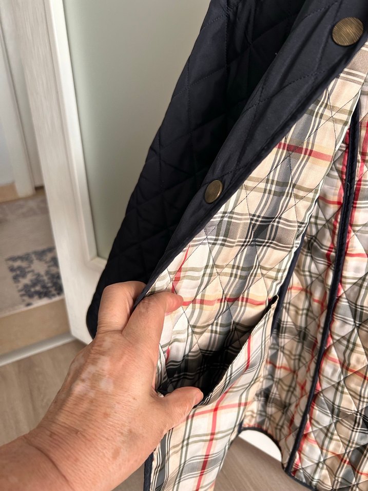 Boynerin Selen marka Kadın lacivert kaban boy 84 cm az giyilmiş - Görsel 3