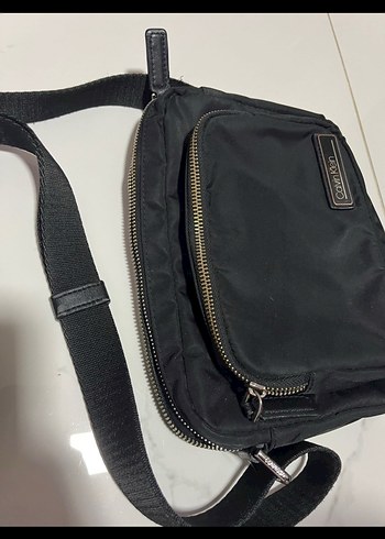 Kadın Siyah  Çapraz Çanta temiz az kullanılmış sağlam - Görsel 4