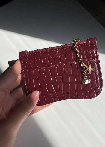 Diğer Bordo Parlak Deri Yılan Desenli charmlı Cüzdan