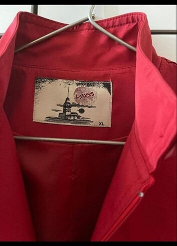 Kirmizi kadın trenckot yeni L_XL 